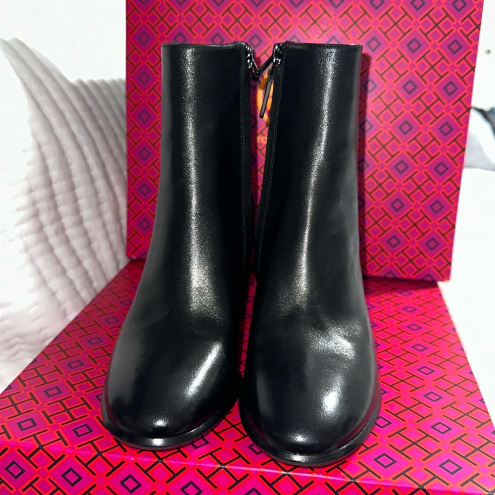 TORY BURCH Brooke Stamped Bootie Heel Leather Black Side Zip and Elastic Size 7. - Picture 7 of 16
